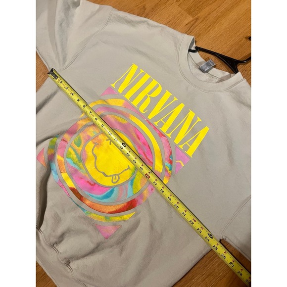 Nirvana Smiley Face Sand Crew Neck Sweatshirt Nirvana Aesthetic - Picture 6 of 8